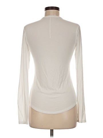 Lululemon Athletica Long Sleeve T-Shirt (view 2)