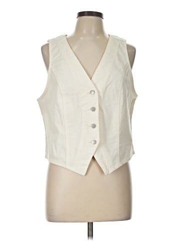 Universal Thread Sleeveless Blouse (view 1)