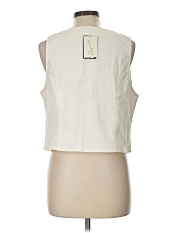 Universal Thread Sleeveless Blouse (view 2)