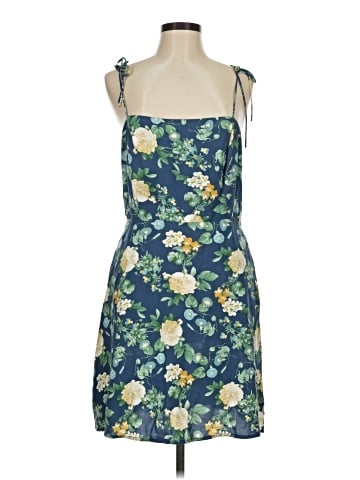 Old Navy Casual Dress (view 1)