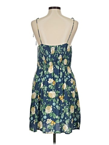 Old Navy Casual Dress (view 2)