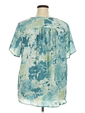 Lularoe Short Sleeve Blouse (view 2)