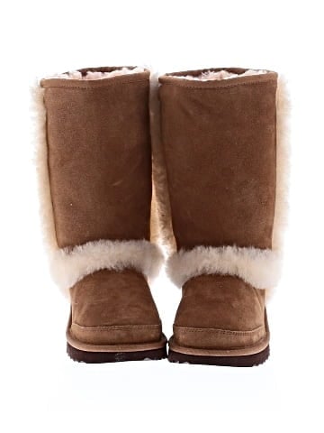 Ugg Boots (view 2)