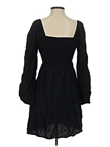 Old Navy Casual Dress (view 2)