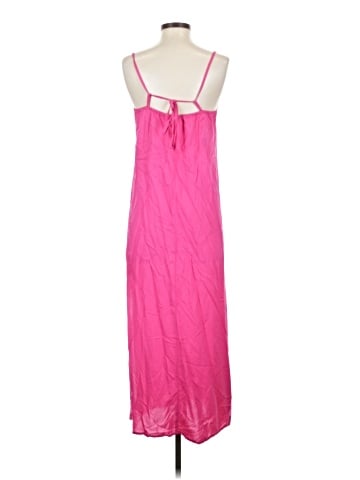 Old Navy Casual Dress (view 2)