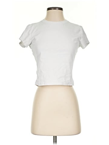 Uniqlo Short Sleeve T-Shirt (view 1)