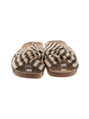 Vince Camuto Sandals (view 2)