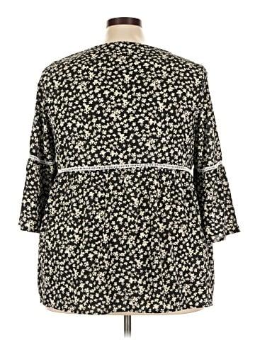 Weekend Suzanne Betro 3/4 Sleeve Blouse (view 2)