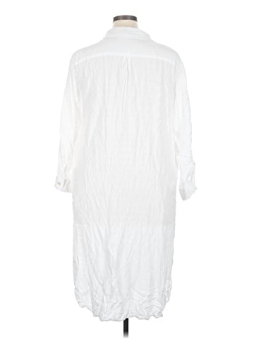 Blue Island 3/4 Sleeve Button-Down Shirt (view 2)