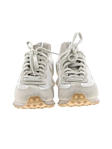 VEJA Sneakers (view 2)