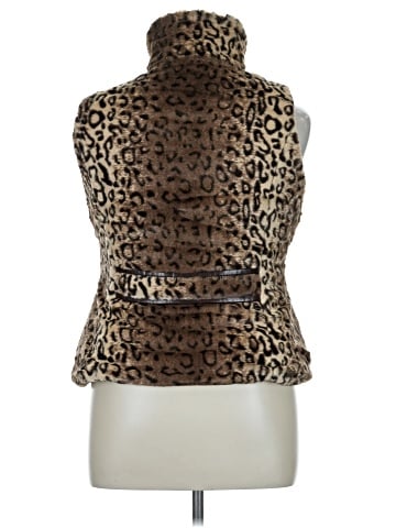 Yoki Faux Fur Vest (view 2)