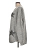 Lilis Closet Stars Silver Pullover Sweater Size L - photo 5