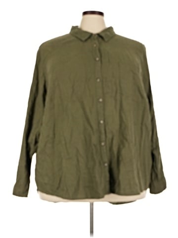 Universal Thread 3/4 Sleeve Button-Down Shirt (view 1)