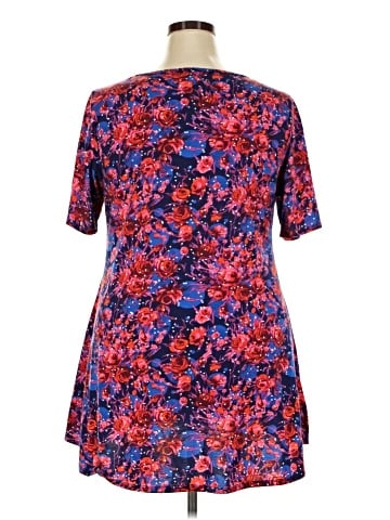 Lularoe Short Sleeve Blouse (view 2)