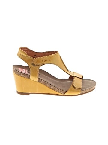 Taos Wedges (view 1)