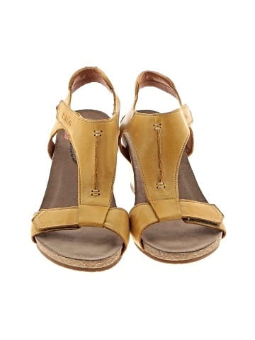 Taos Wedges (view 2)