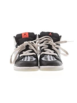 Air Jordan Sneakers (view 2)