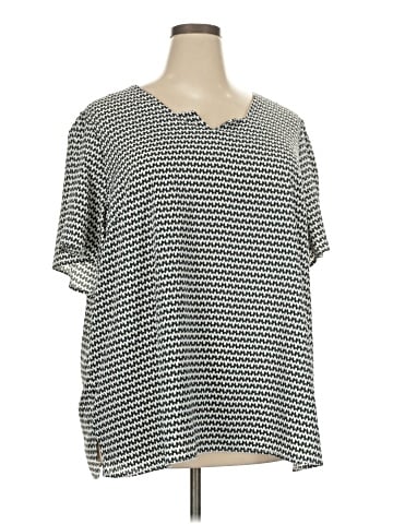 BLOOMCHIC Short Sleeve Top (view 1)