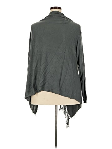 Lovestitch Poncho (view 2)