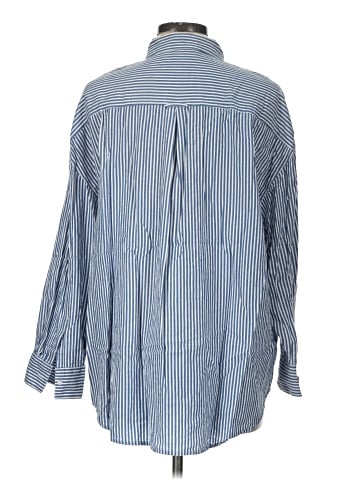 Old Navy Long Sleeve Button-Down Shirt (view 2)
