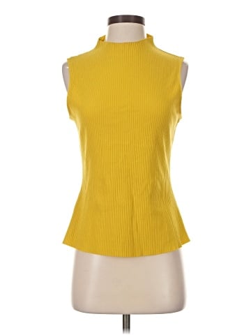 Eri + Ali Sleeveless T-Shirt (view 1)