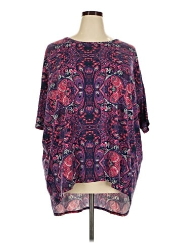Lularoe 3/4 Sleeve T-Shirt (view 1)