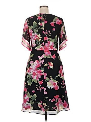 Donna Morgan Casual Dress (view 2)