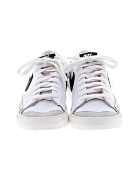 Nike Sneakers (view 2)