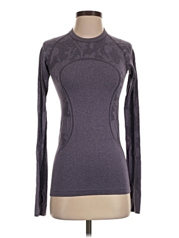 Lululemon Athletica Long Sleeve T-Shirt (view 1)
