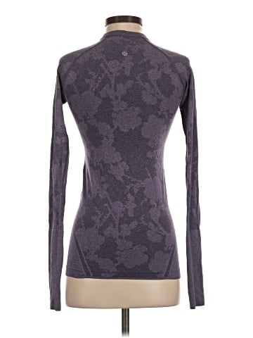 Lululemon Athletica Long Sleeve T-Shirt (view 2)