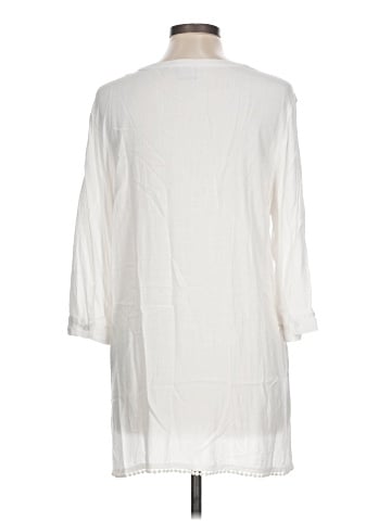 Chico's 3/4 Sleeve Blouse (view 2)