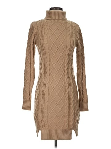 Francesca's Casual Dress (view 1)