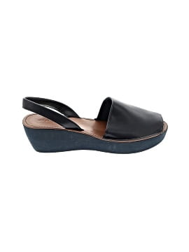 Kenneth Cole Reaction Wedges