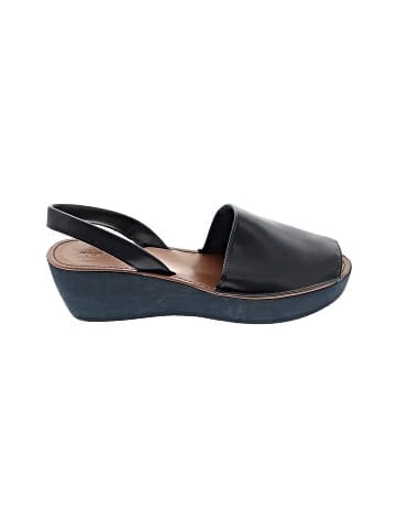 Kenneth Cole REACTION Wedges (view 1)