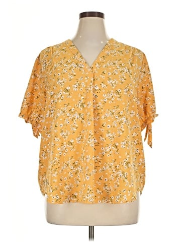 Fun2Fun Short Sleeve Blouse (view 1)
