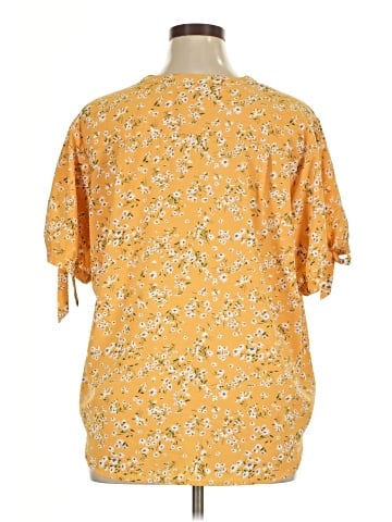 Fun2Fun Short Sleeve Blouse (view 2)