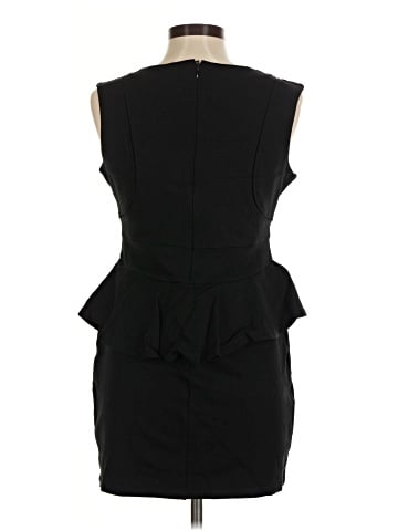 Romeo & Juliet Couture Cocktail Dress (view 2)