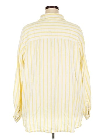Universal Thread Long Sleeve Button-Down Shirt (view 2)