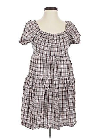 Old Navy Casual Dress (view 1)