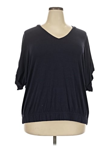 LIVI 3/4 Sleeve T-Shirt (view 1)