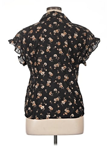 Pleione Short Sleeve Blouse (view 2)