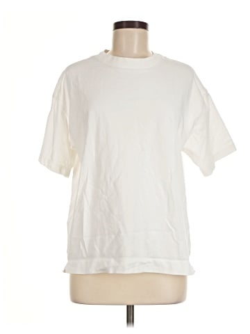 Gap Short Sleeve T-Shirt (view 1)