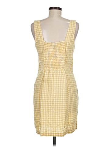 Old Navy Casual Dress (view 2)