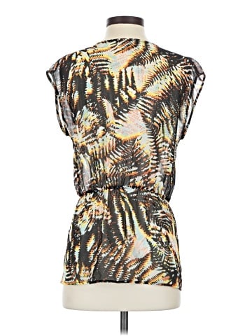 Tinley Road Short Sleeve Blouse (view 2)
