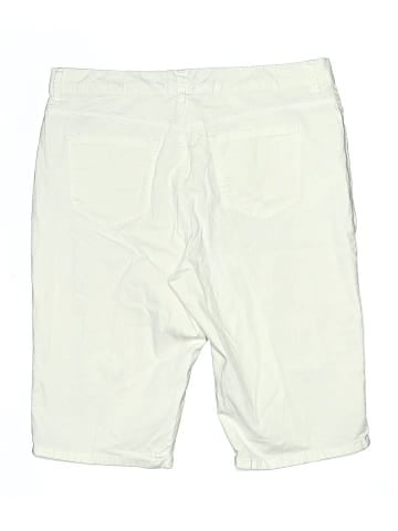 Gloria Vanderbilt Khaki Shorts (view 2)