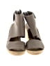 Vince. Solid Gray Wedges Size 9 - photo 2