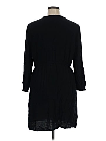 Old Navy Casual Dress (view 2)