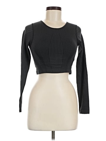 Lululemon Athletica Long Sleeve T-Shirt (view 1)
