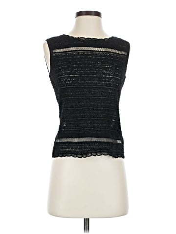 St. John Sleeveless Top (view 1)
