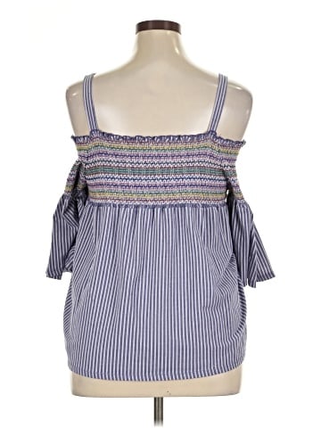 Love Scarlett 3/4 Sleeve Blouse (view 2)